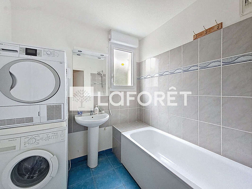 Appartement à MOISSY-CRAMAYEL