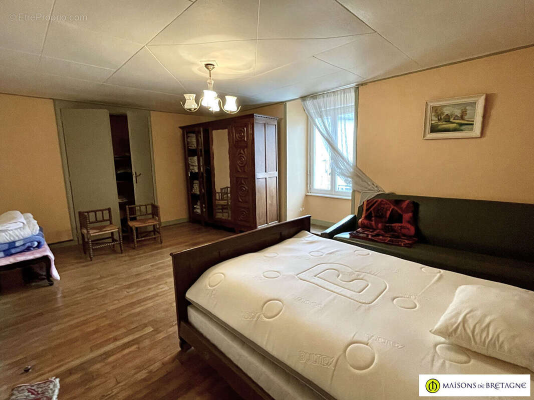 Appartement à SAINT-THURIEN