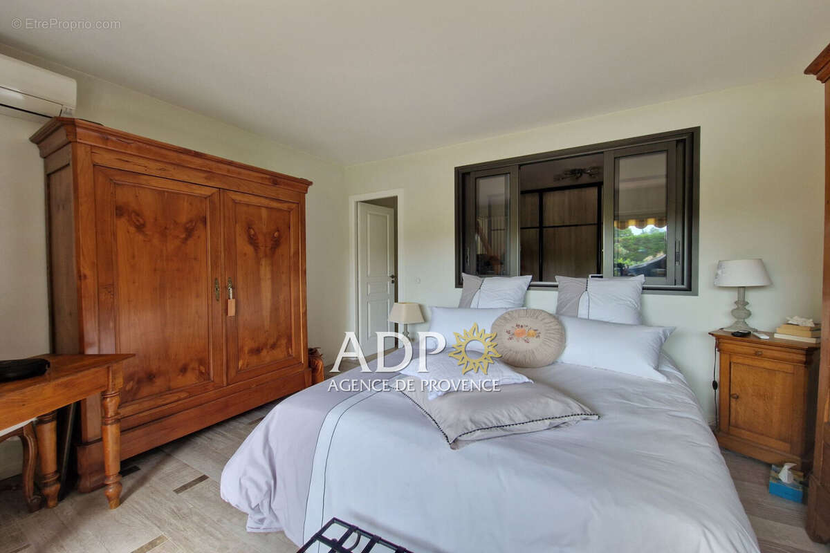 Appartement à MANDELIEU-LA-NAPOULE