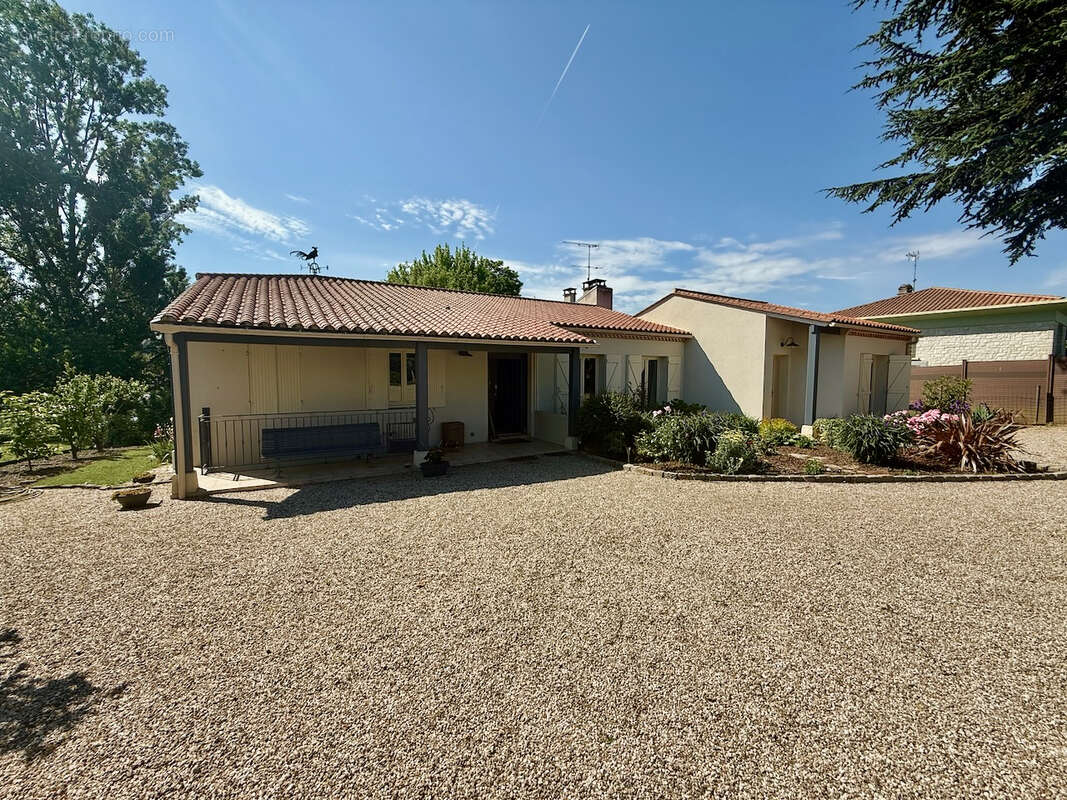 Maison à SAINTE-LIVRADE-SUR-LOT