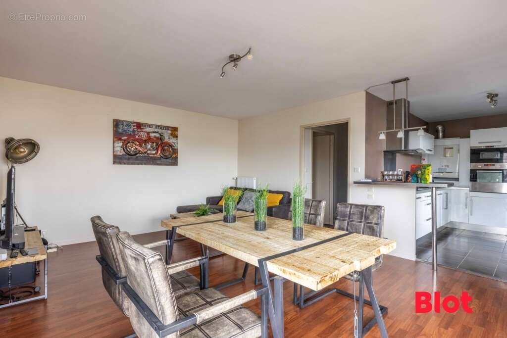 Appartement à NOYAL-SUR-VILAINE