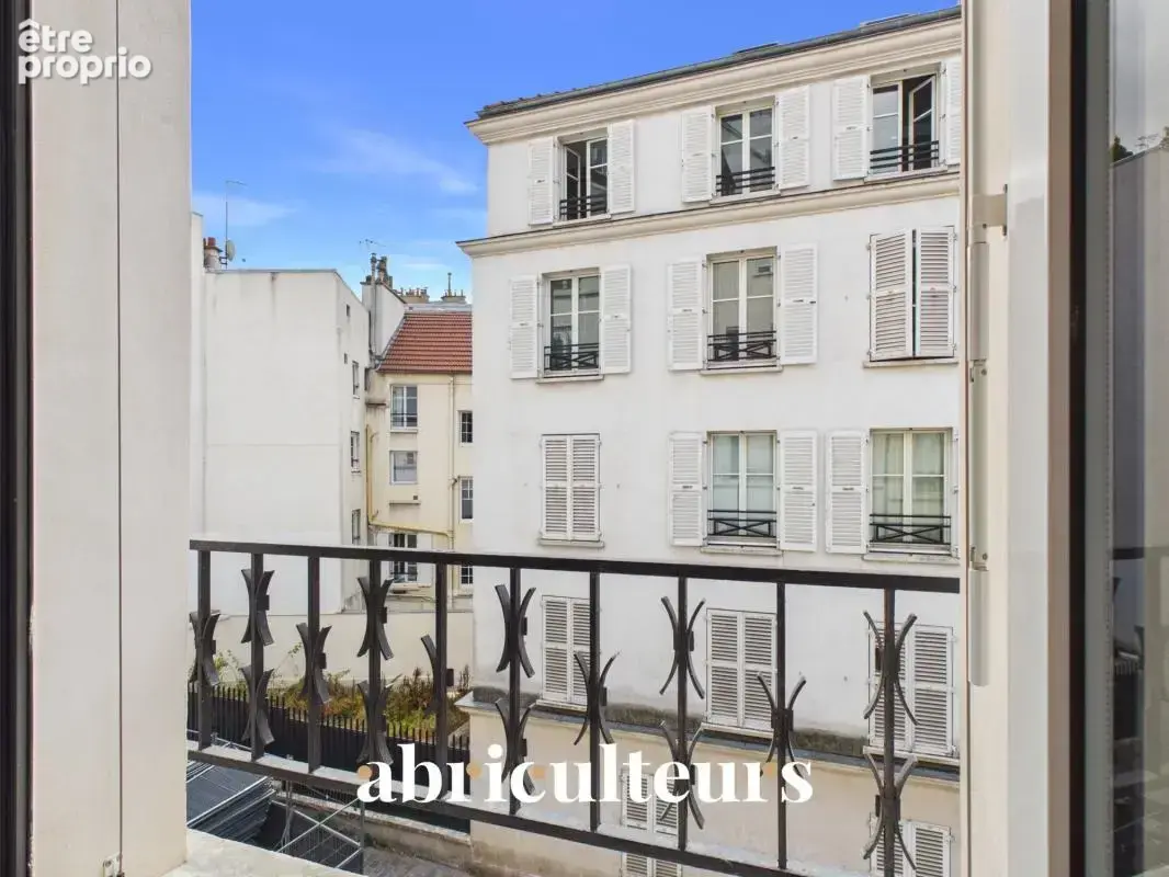 Charmant Appartement T2 rénové avec prestations de qualité dans le 18ème arrondissement - photo 9