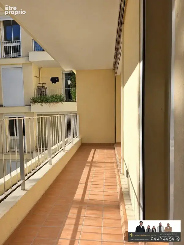 Appartement 3 pièces 62 m² à vendre à Martigues (13500) - photo 2