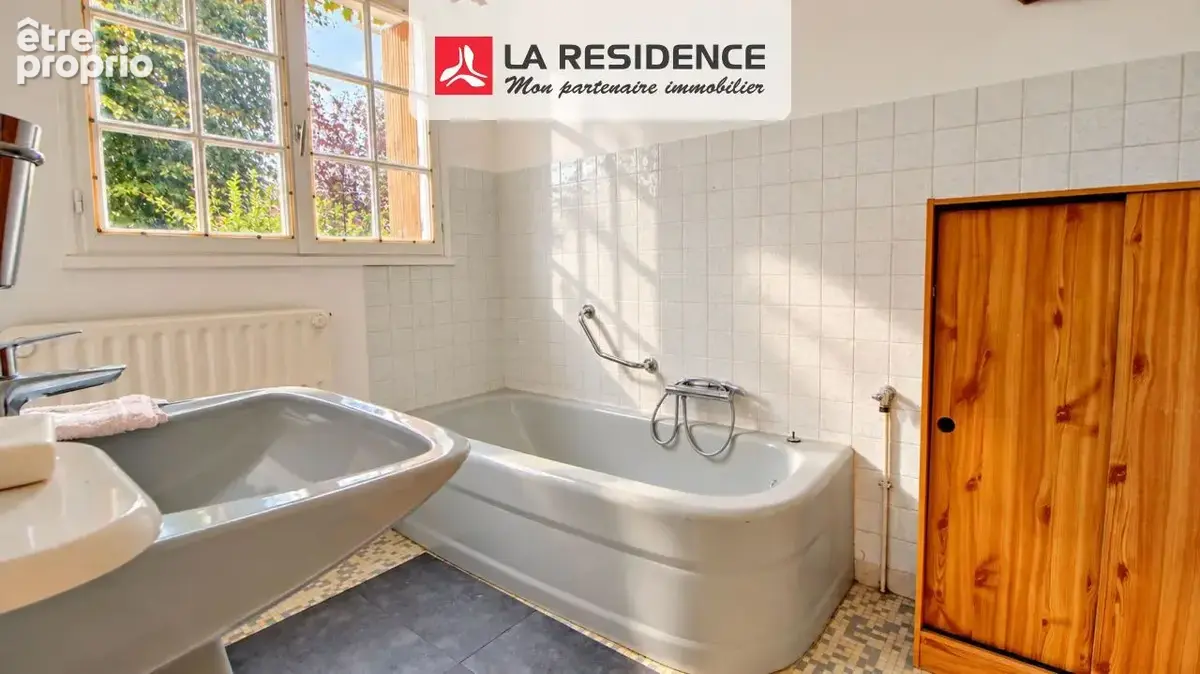 Maison 8 pièces 154 m² à vendre à Les Clayes-Sous-Bois (78340) - photo 7