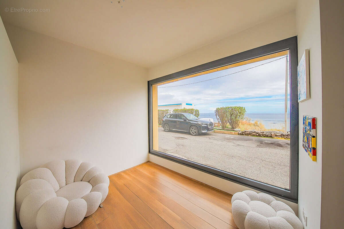 Commerce à SANTA-MARIA-DI-LOTA