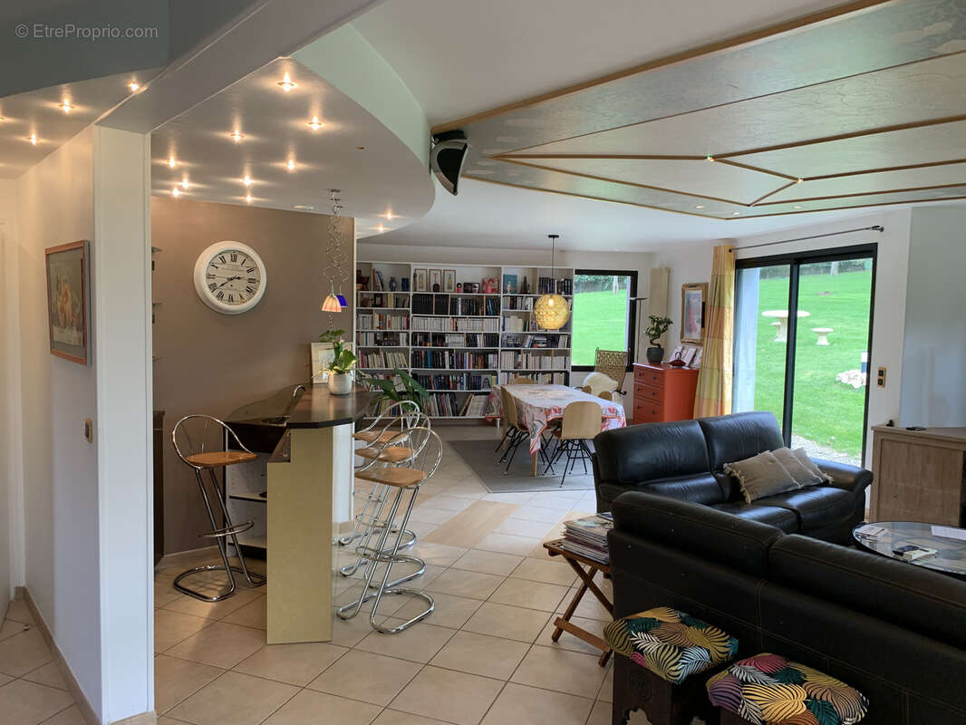 Maison à LES HERBIERS