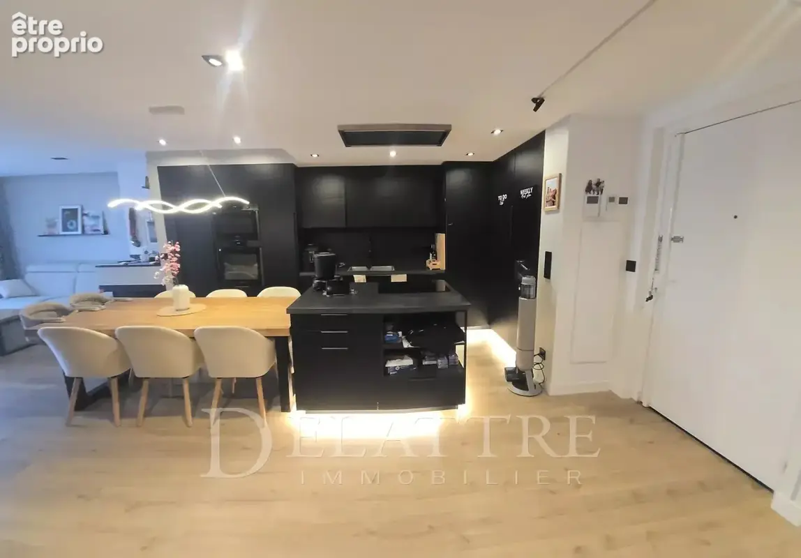 Appartement à MOUANS-SARTOUX