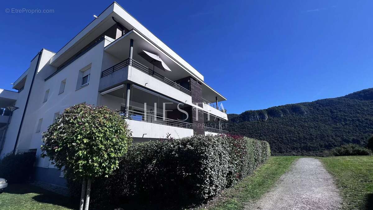 Appartement à SEYNOD