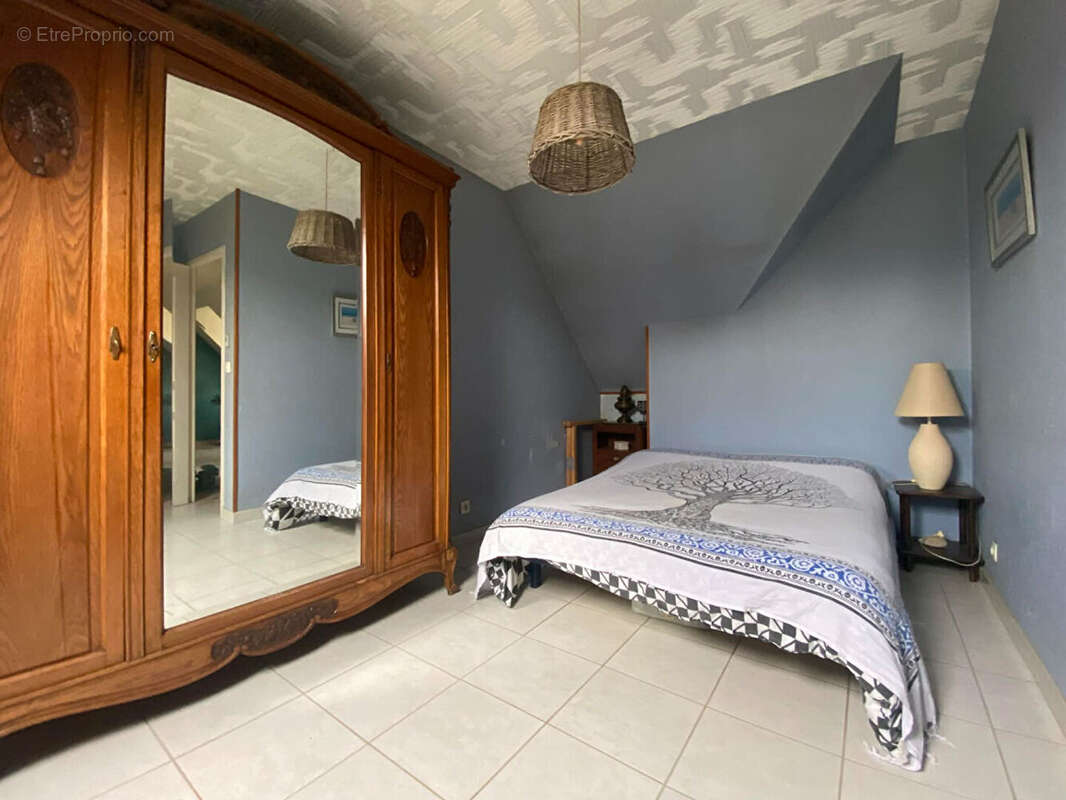 Maison à NEUILLY-SAINT-FRONT