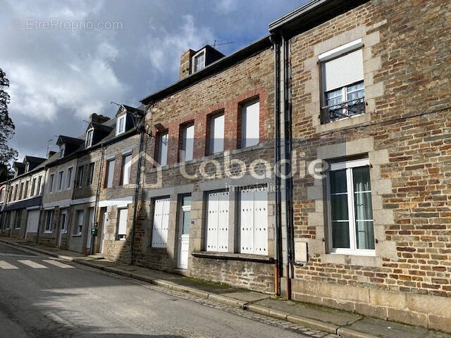 Maison à LANDELLES-ET-COUPIGNY