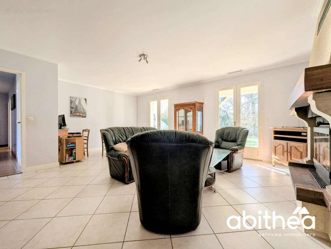 Maison à SAINT-CIERS-D&#039;ABZAC