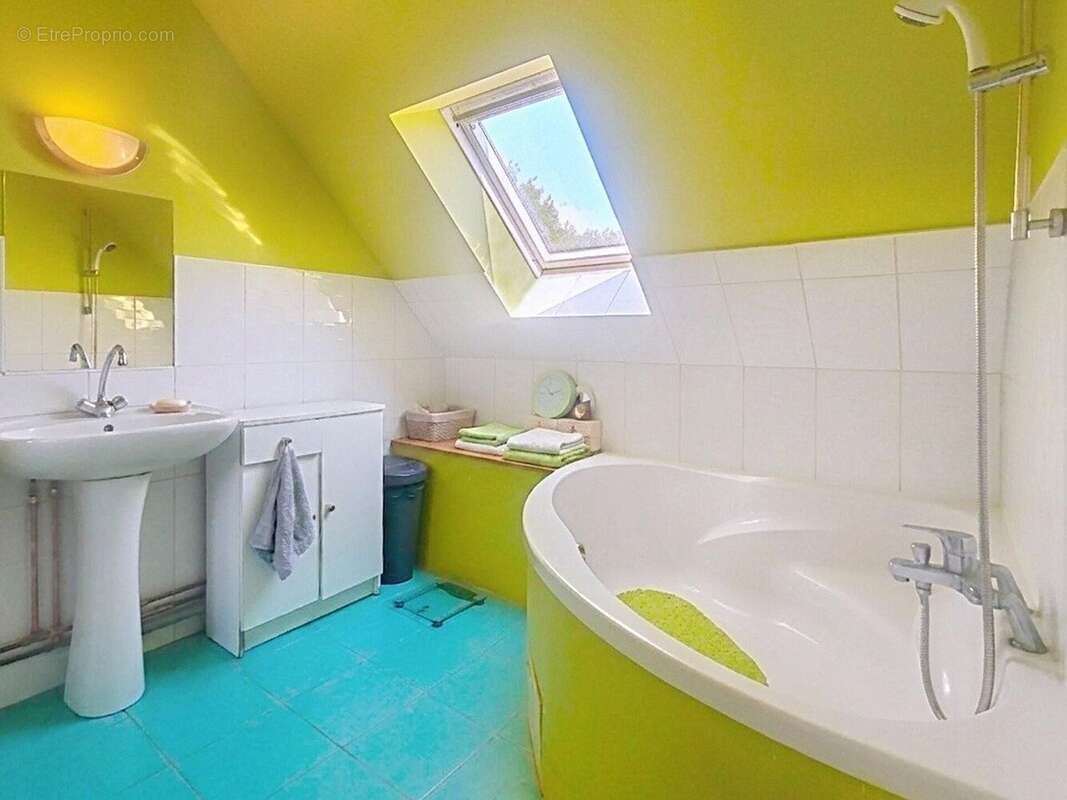 Maison 110 m² à Evreux  - photo 7