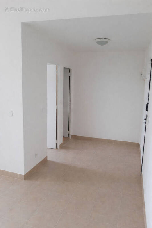 Appartement à AUBERVILLIERS