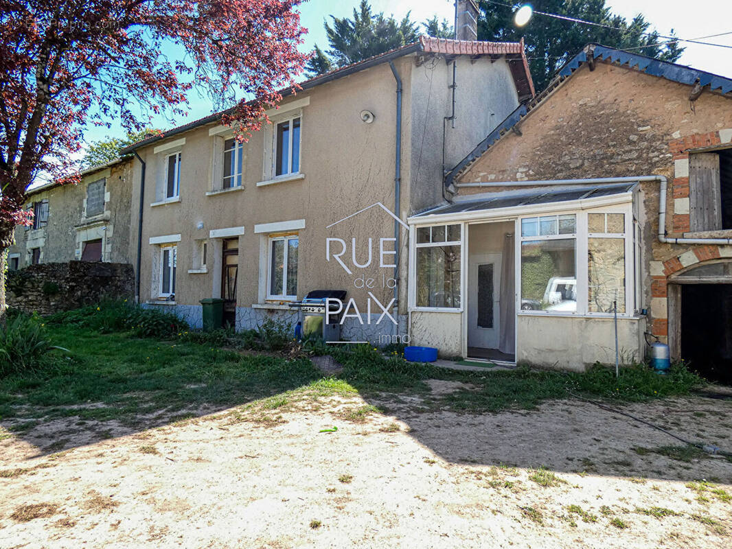 Maison à SAINT-JEAN-DE-SAUVES