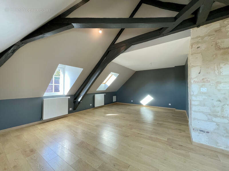 Maison à THIRON-GARDAIS