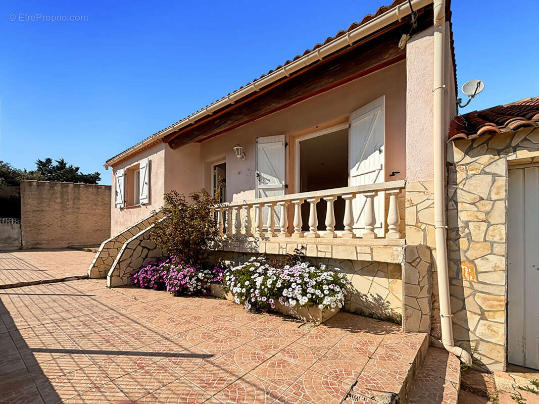 Maison à LA FARE-LES-OLIVIERS