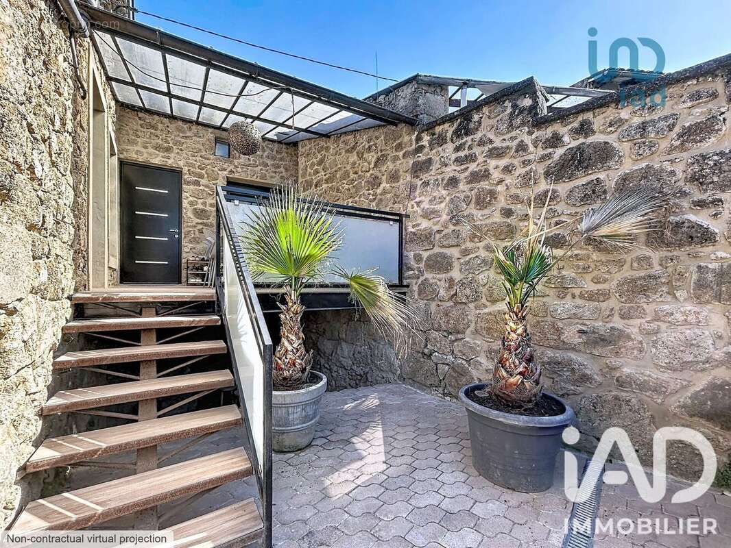 Maison 88 m² à Lupe  - photo 2