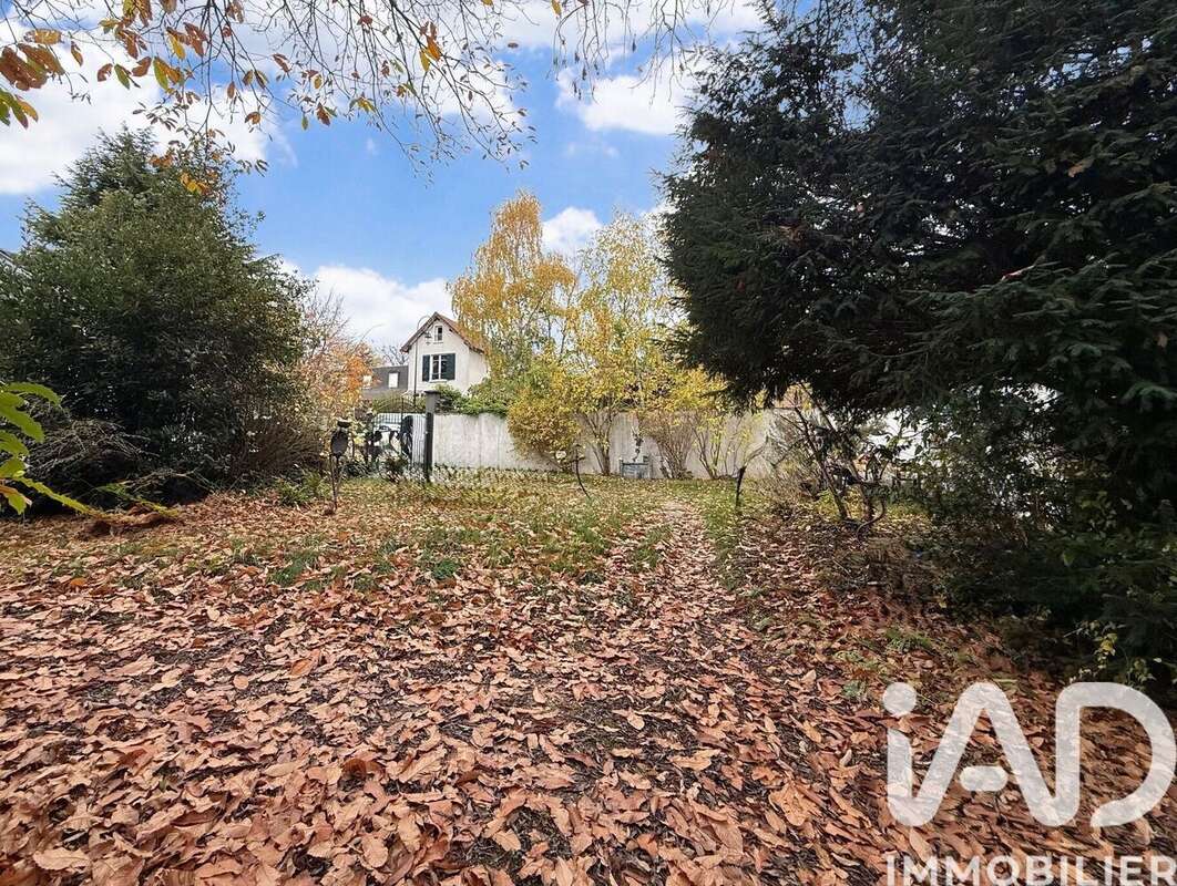 Photo 3 - Maison à GARCHES