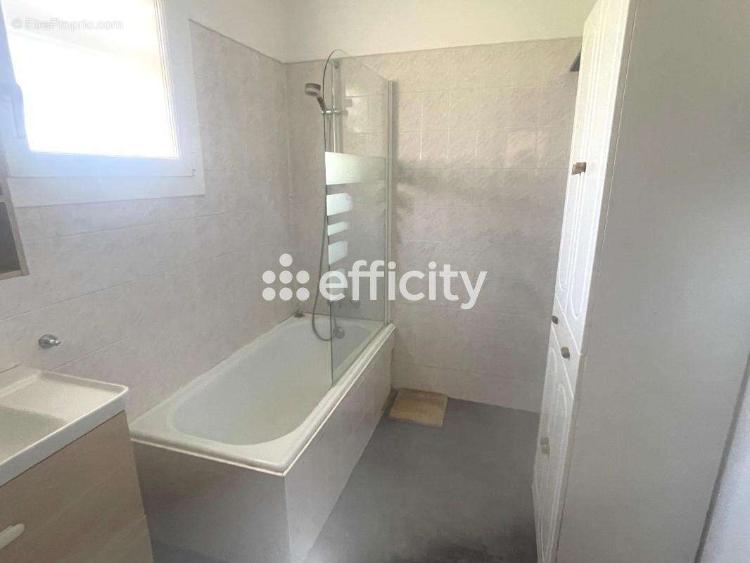 Maison 87 m² à Roquebrune-Sur-Argens  - photo 8