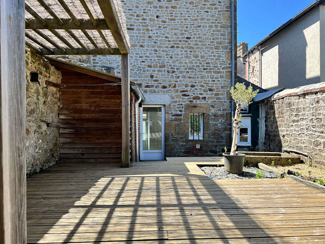 Maison à ERNEE