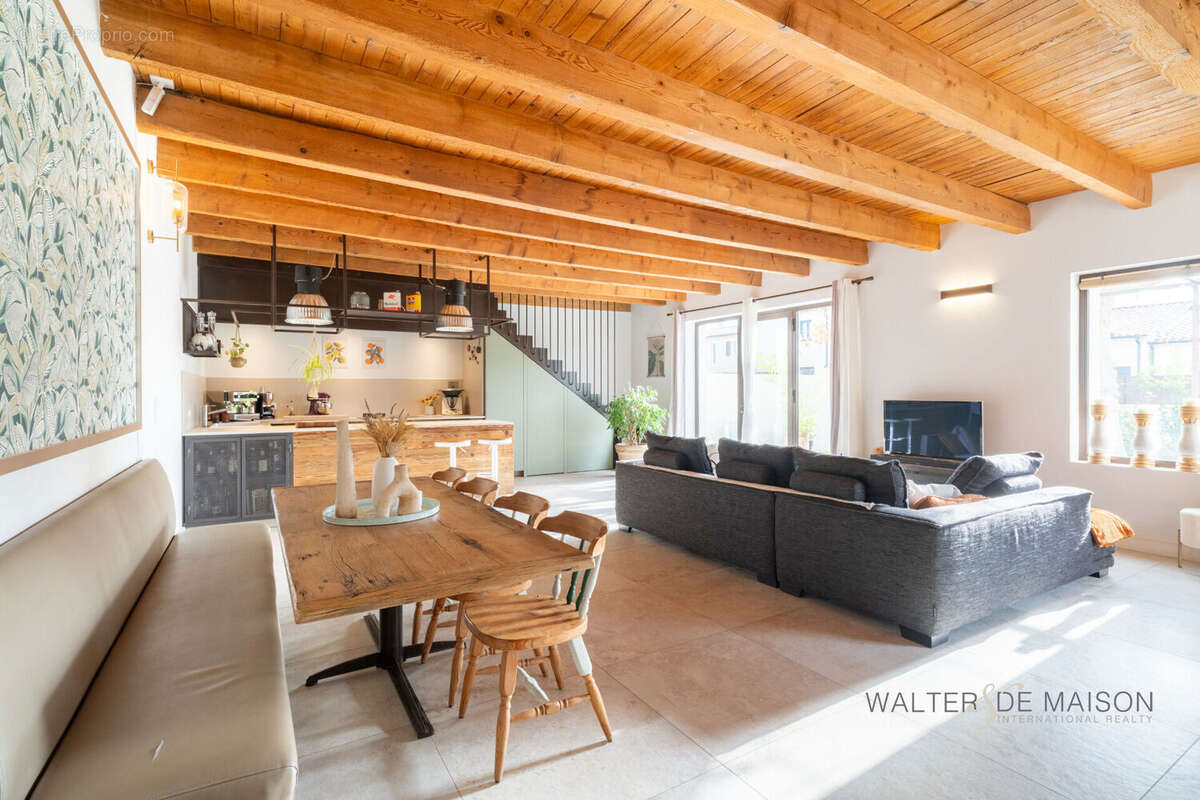 Maison à CHATEAURENARD