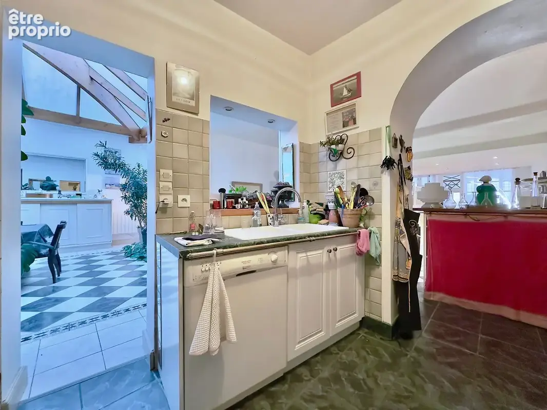 Appartement à vendre 4 pièces LA ROCHELLE (17) - photo 4