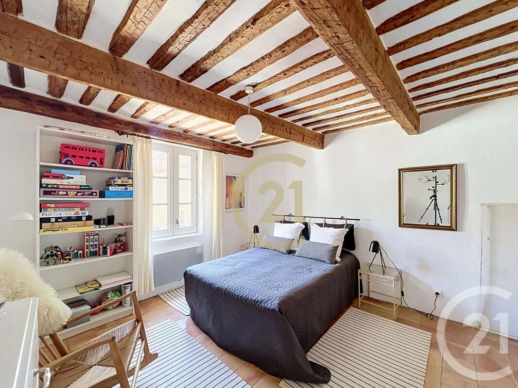Maison 146 m² à Montaren-Et-Saint-Mediers  - photo 7