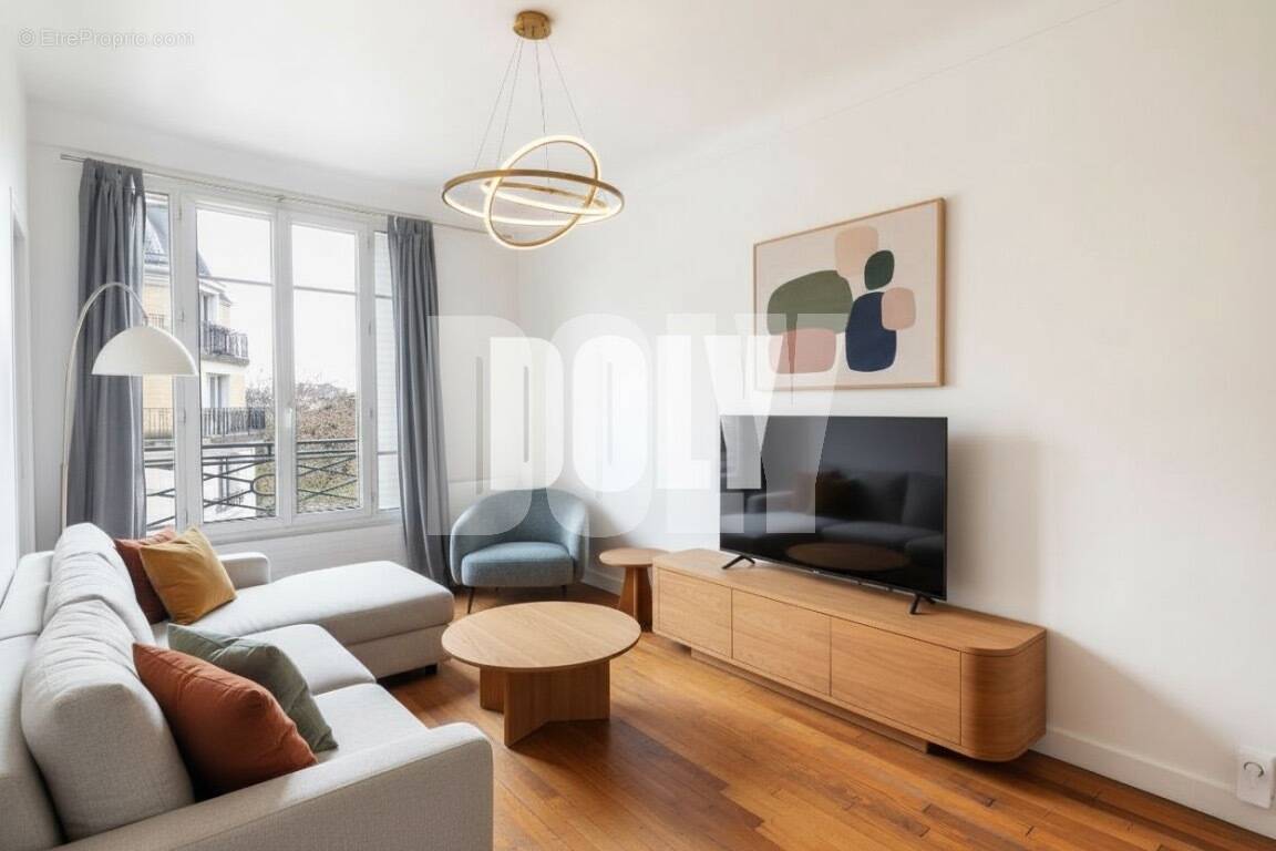 Appartement à PARIS-16E