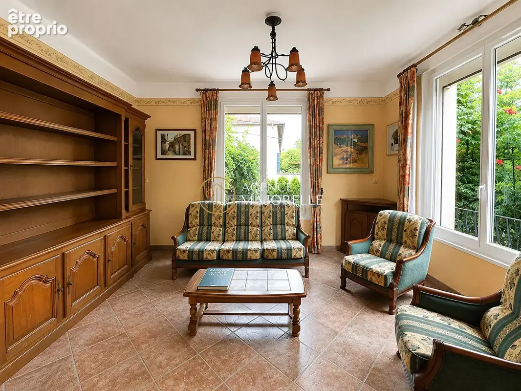 Maison de caractère avec de nombreuses dépendances ! - photo 9