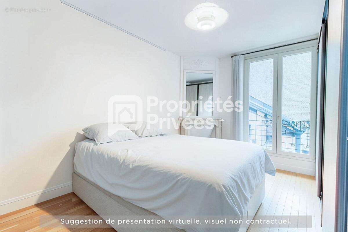Appartement à PARIS-15E