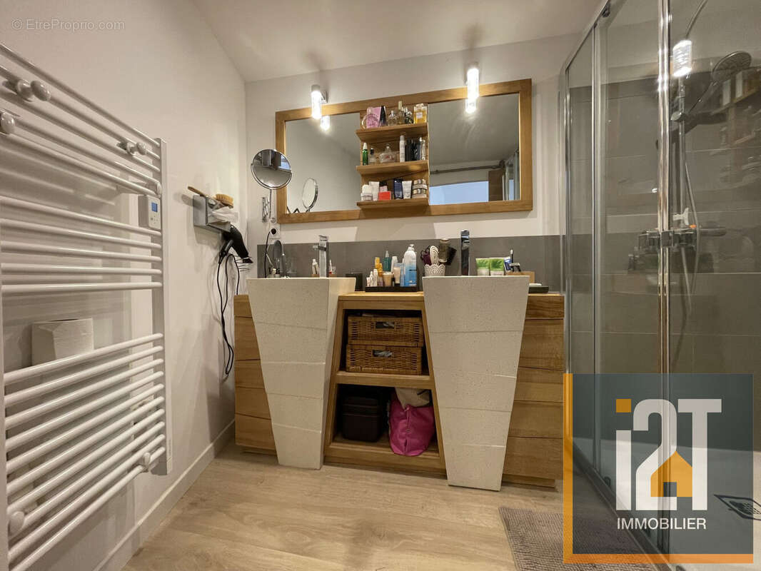 Appartement 156 m² à Nimes  - photo 9