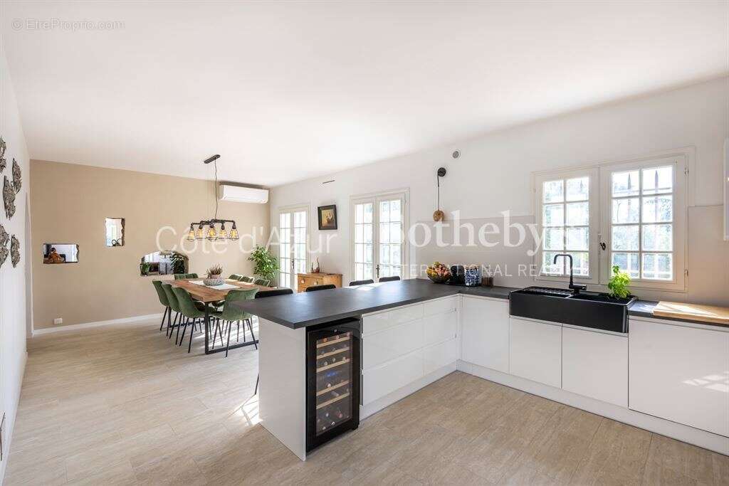 Maison à PEYMEINADE