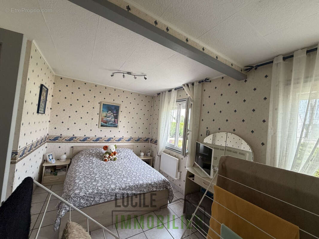 Maison de plain-pied 7 - Maison à BREUIL-LE-VERT