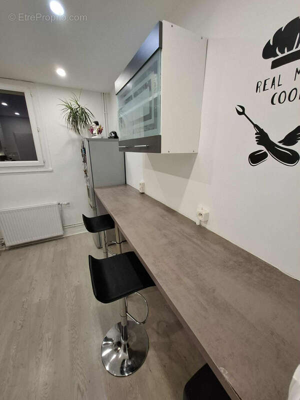 Appartement à LAMORLAYE