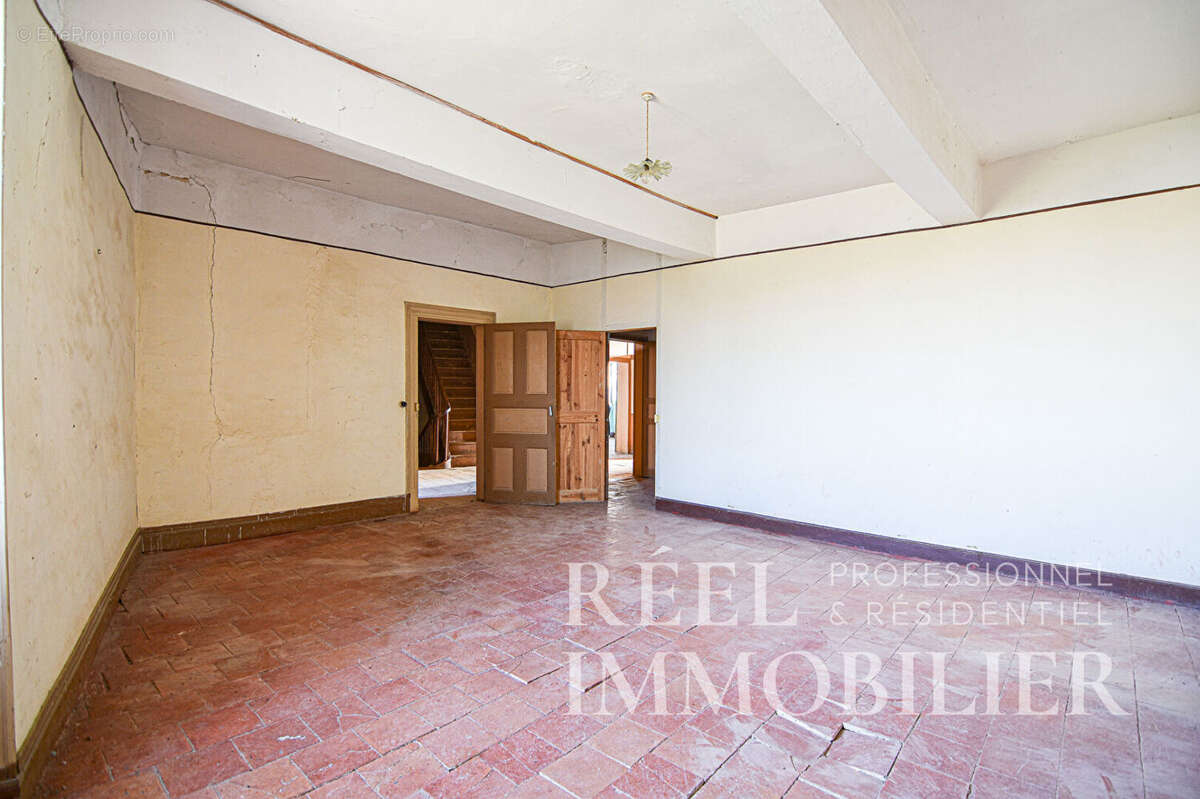 Maison à TOURRENQUETS