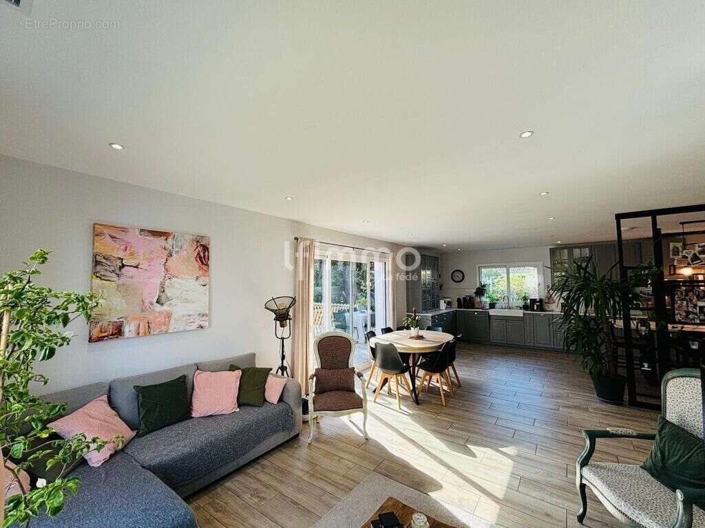 Maison familiale contemporaine – 5 chambres – Piscine – DPE A - photo 2