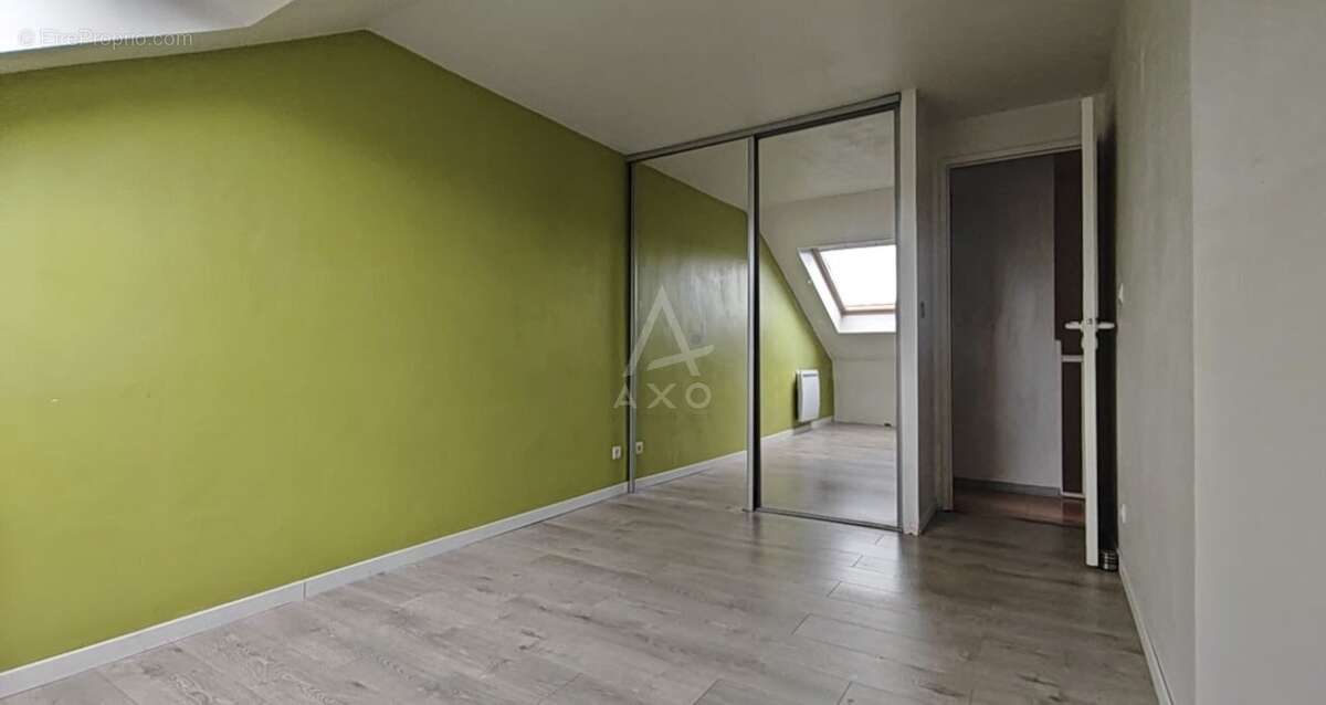Appartement à EZANVILLE