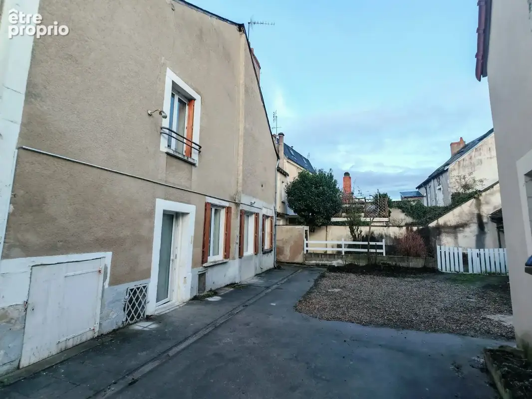 Appartement 211 m² à vendre à Issoudun (36100) - photo 9