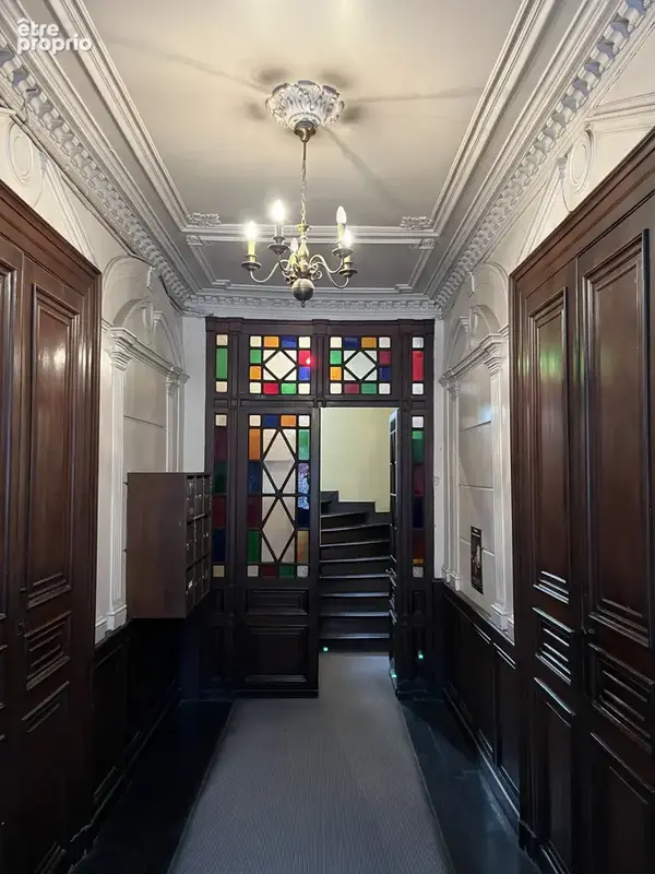 Appartement de charme en dernier étage avec asenseur et grenier - photo 2