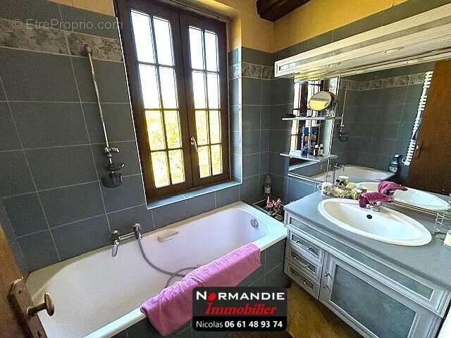 Maison à LILLEBONNE