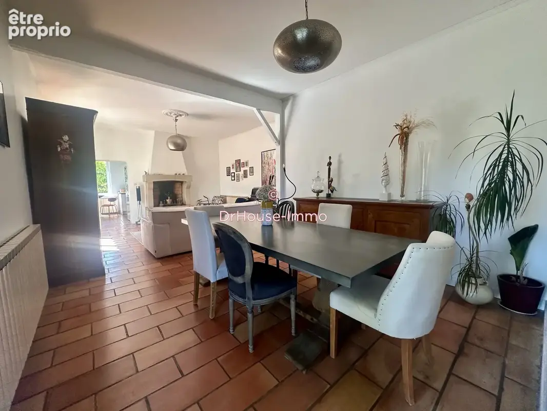 Maison 7 pièces 202 m² à vendre à Romans-Sur-Isere (26100) - photo 3