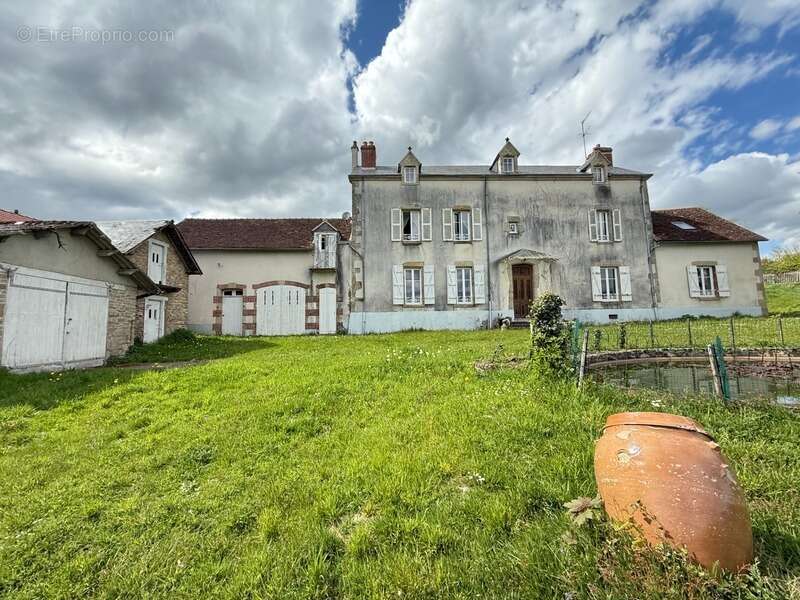 Maison à NAILLAT