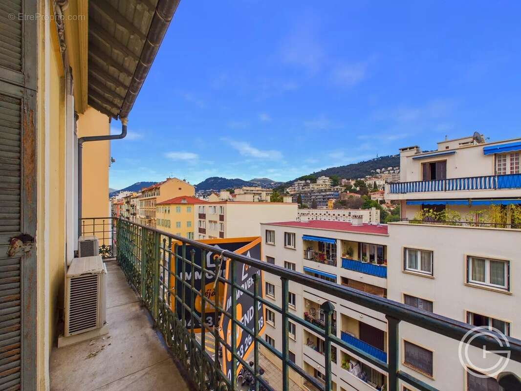Appartement à NICE