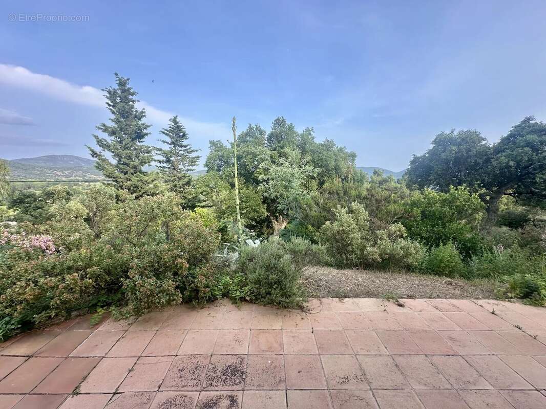 Maison à PLAN-DE-LA-TOUR