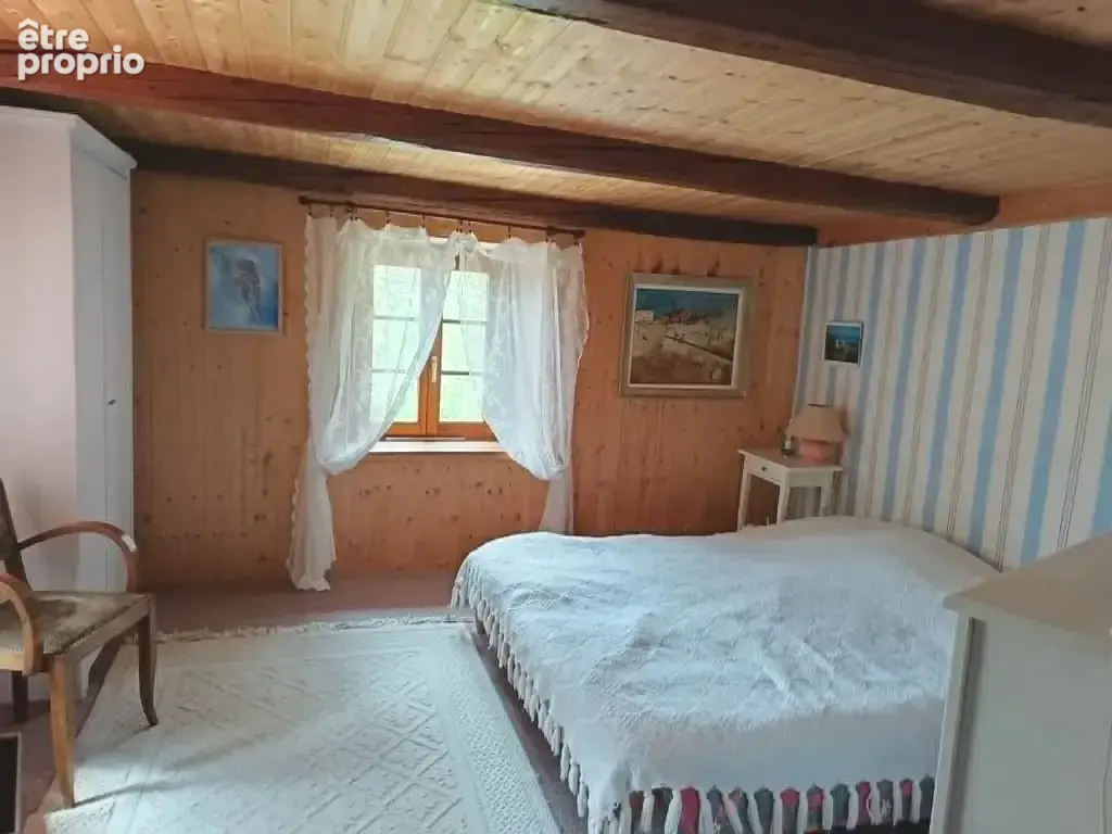 Grande Ferme Forestière , en bon état d'entretien - photo 12