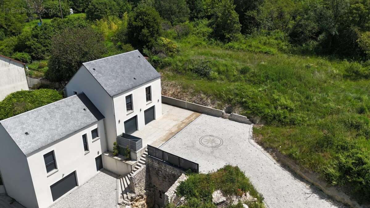 Maison à vendre 6 pièces MONTLOUIS SUR LOIRE (37) - photo 2