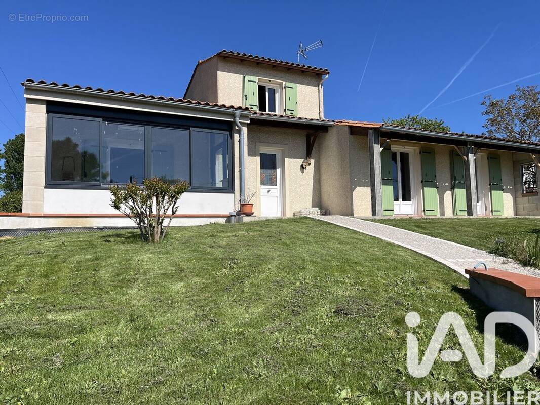 Photo 1 - Maison à ARCHIAC