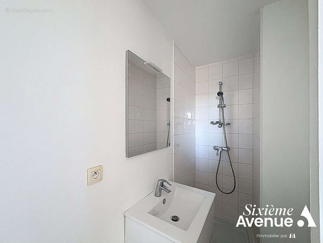 Appartement à LYON-8E