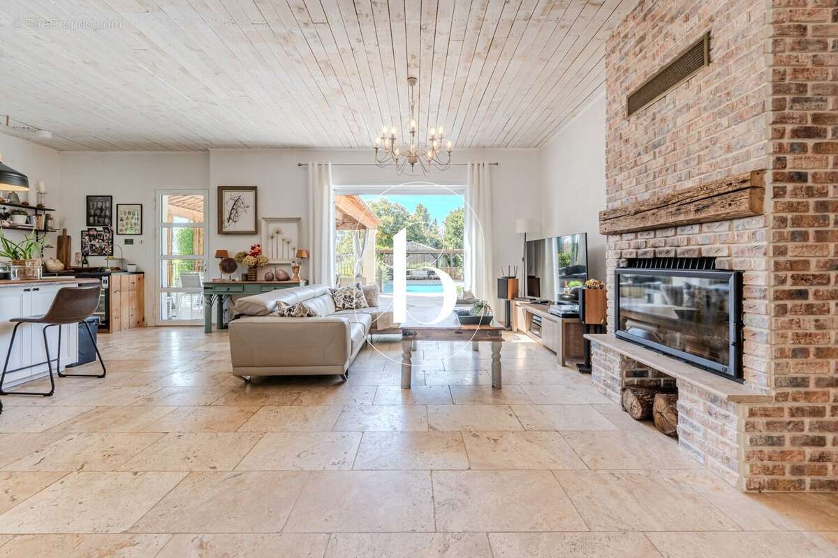 Maison à UZES