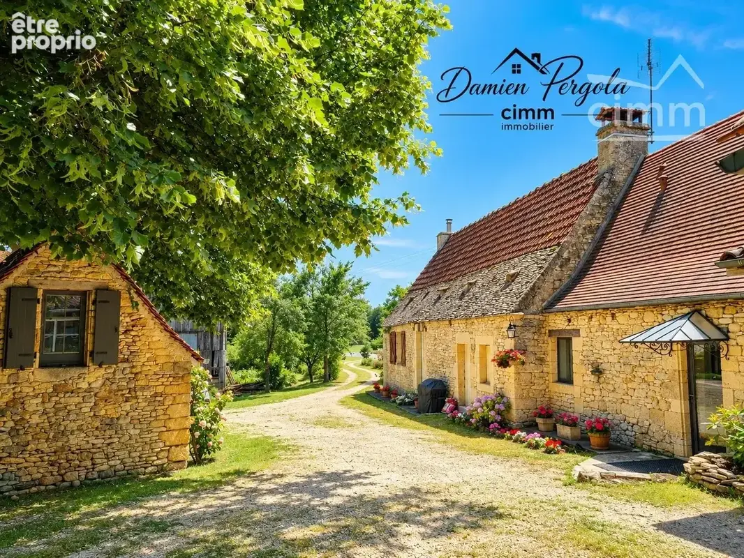Maison à LA CHAPELLE-AUBAREIL